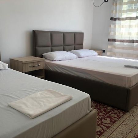 Ardo Apartament Durrës Buitenkant foto